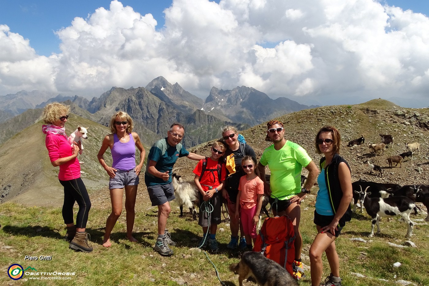 52-2 Posiamo con i nostri amici in Cima Masoni.JPG